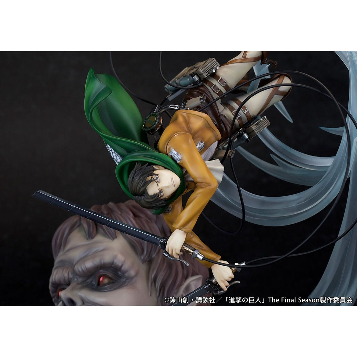 Produktbild Attack on Titan PVC Statue 1/7 Levi vs Beast Titan Ver. 28 cm