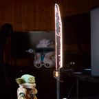 Image produit Star Wars Lampe Mandalorian Darksaber 59 cm
