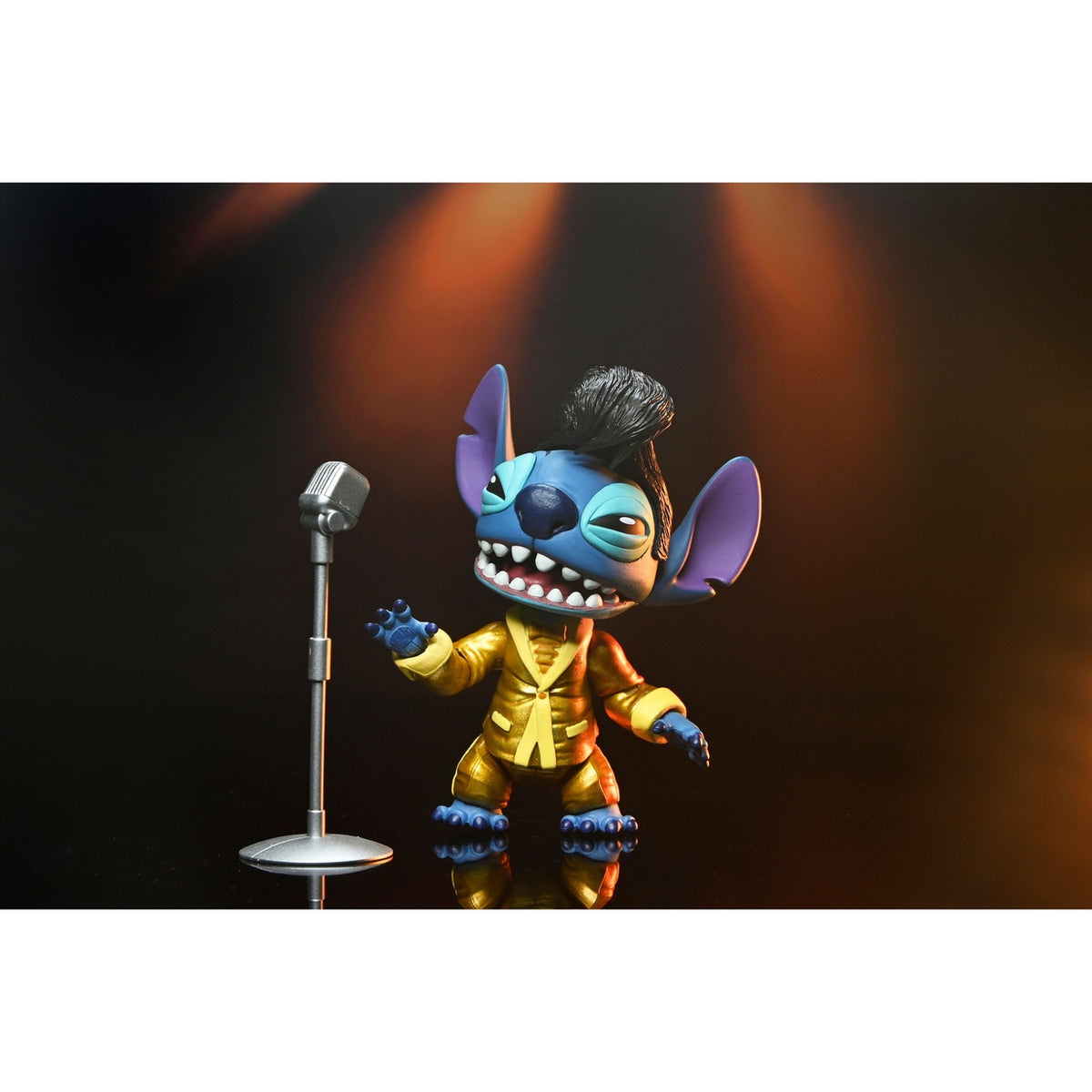 Productafbeelding Lilo & Stitch Actiefiguur Ultimate Gold Suit Elvis Stitch 18 cm