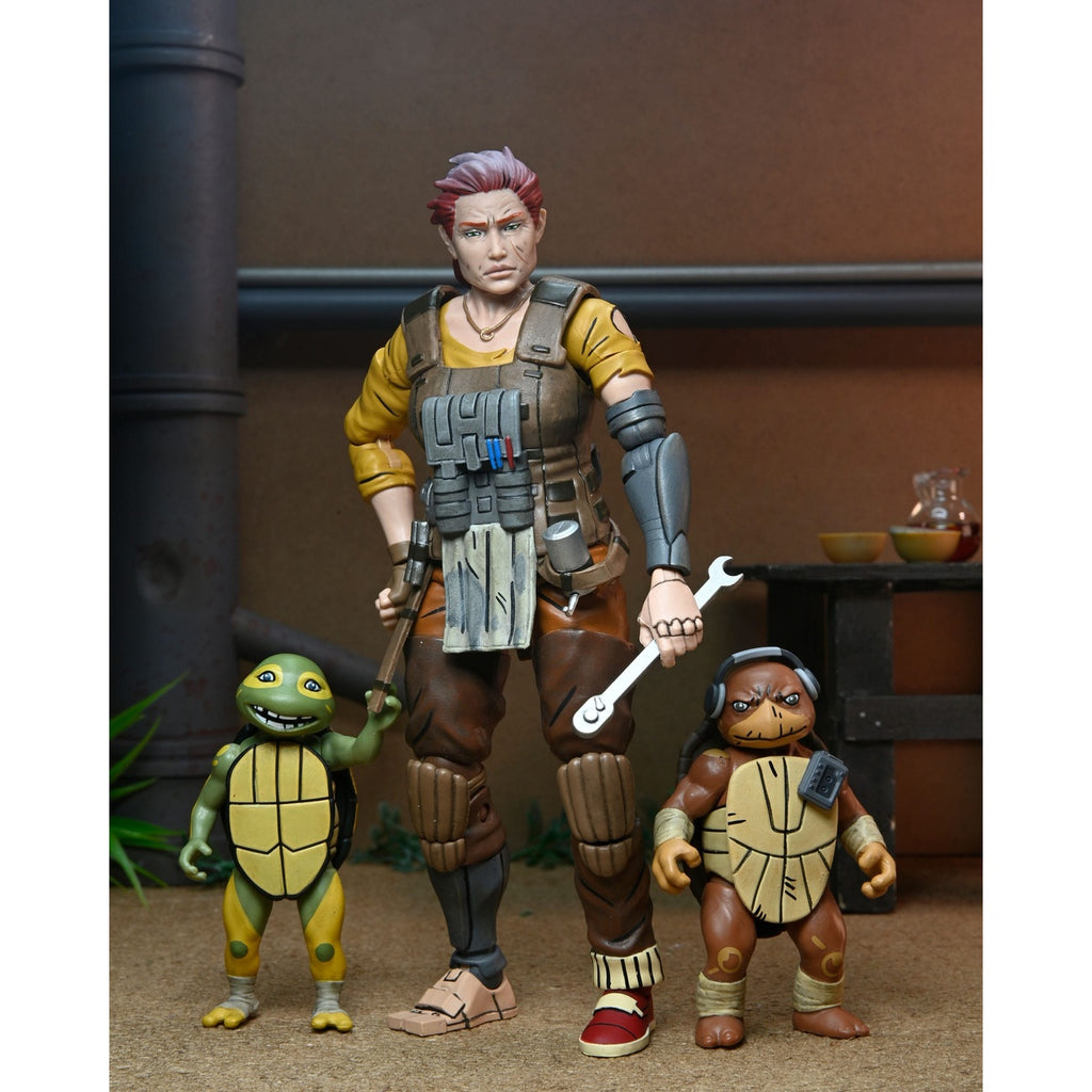 Image produit Teenage Mutant Ninja Turtles (The Last Ronin The Lost Years) figurine articulée Grammy April avec Baby Yi & Moja 18 cm