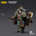 Productafbeelding Warhammer The Horus Heresy actiefiguur Sons of Horus Little Horus Aximand Captain of the 5th Company 20 cm
