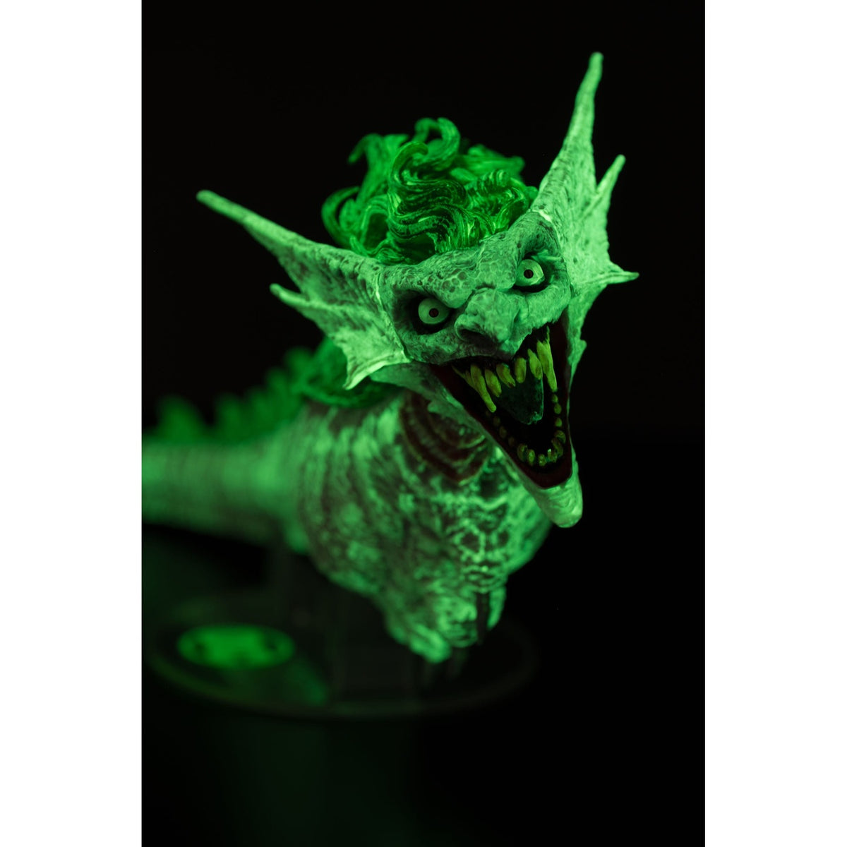 Productafbeelding Dark Nights: Metal DC Multiverse actiefiguur The Joker Dragon Glow in the Dark Edition (Gold Label) 25 cm