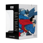 Produktbild Batman DC Direct Mini-Replik 1/3 Gepanzerte Batman Maske (Dark Knight Returns) 18 cm