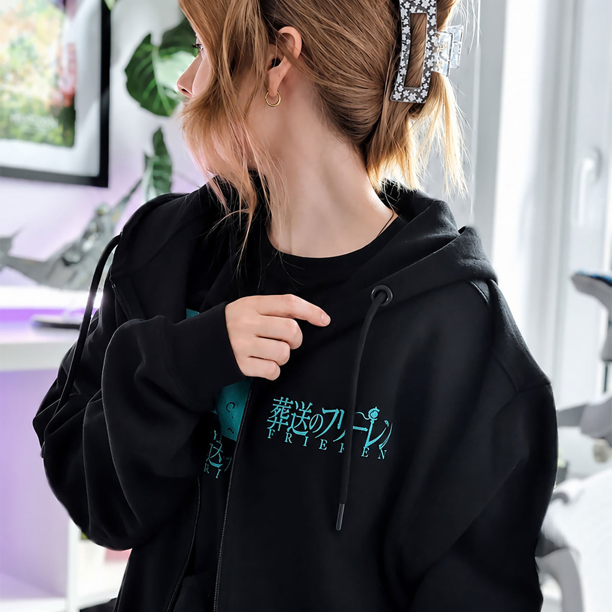 Produktbild Frieren - Symbol Kapuzenjacke schwarz