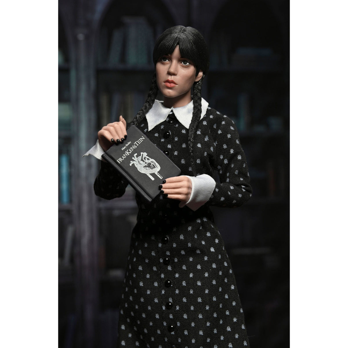 Produktbild Wednesday Actionfigur Wednesday (Classic Dress) 20 cm
