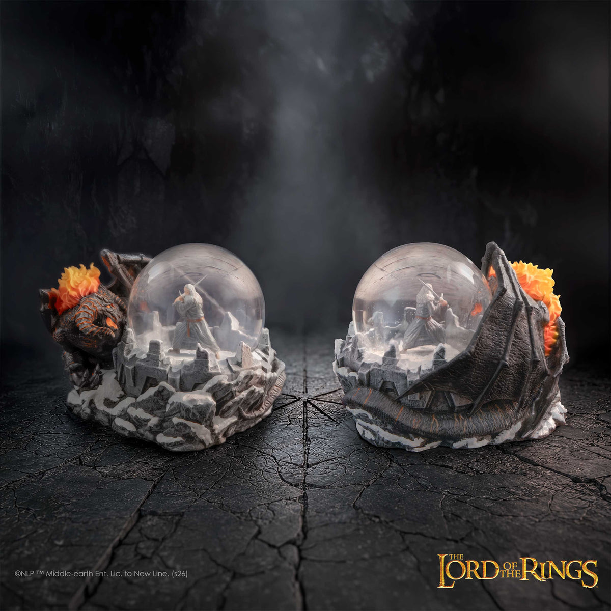 Product image The Lord of the Rings - Gandalf vs Balrog Snow Globe