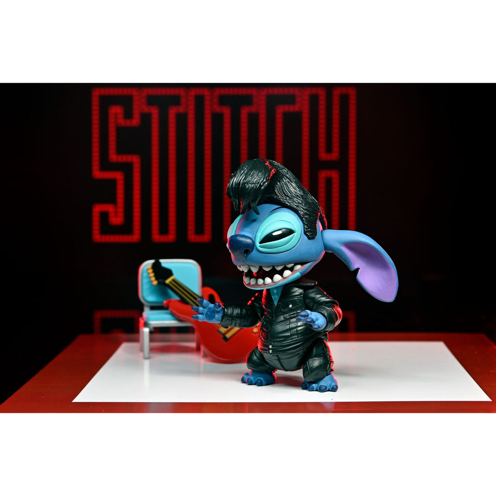 Produktbild Lilo & Stitch Actionfigur Ultimate Singer Elvis Stitch 7 cm