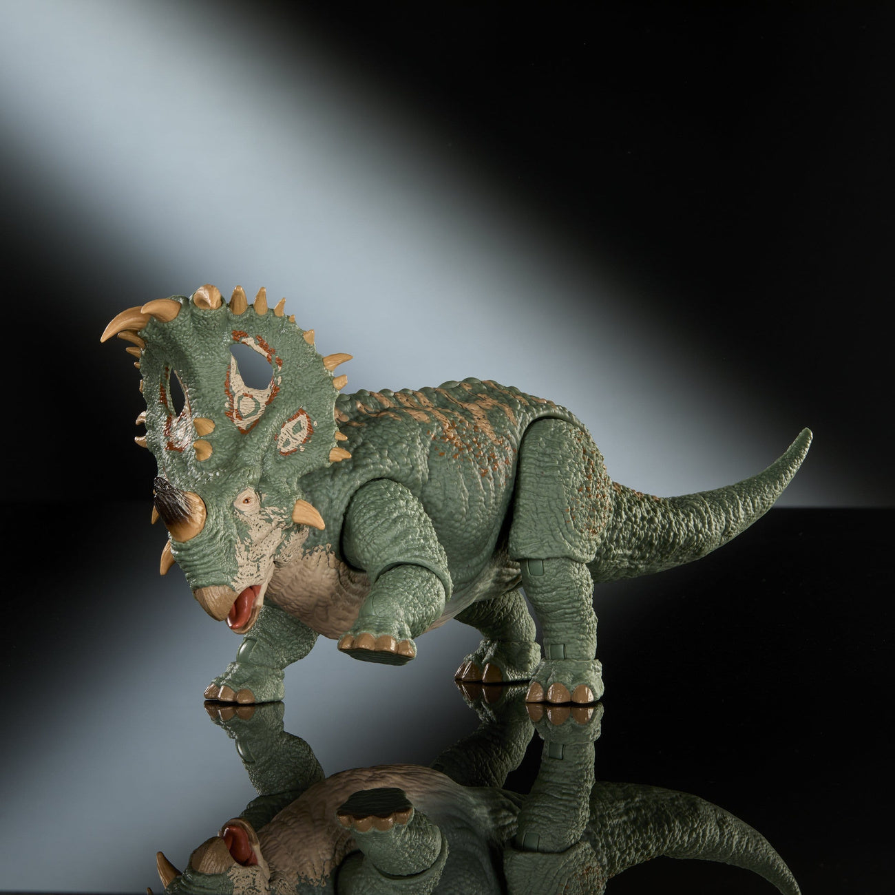 Image produit Figurine d’action Sinoceratops Jurassic World Hammond Collection