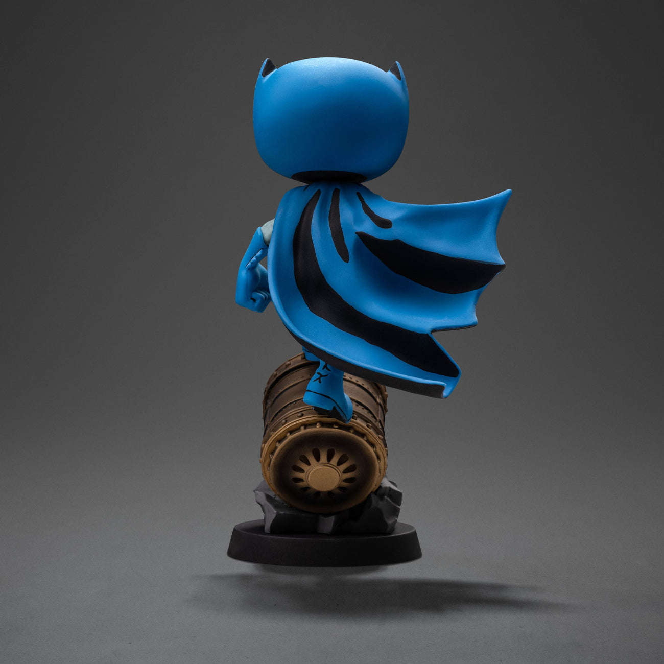 Productafbeelding Batman Mini Co. PVC figuur Batman on Bat-Signal (Blue Variant)