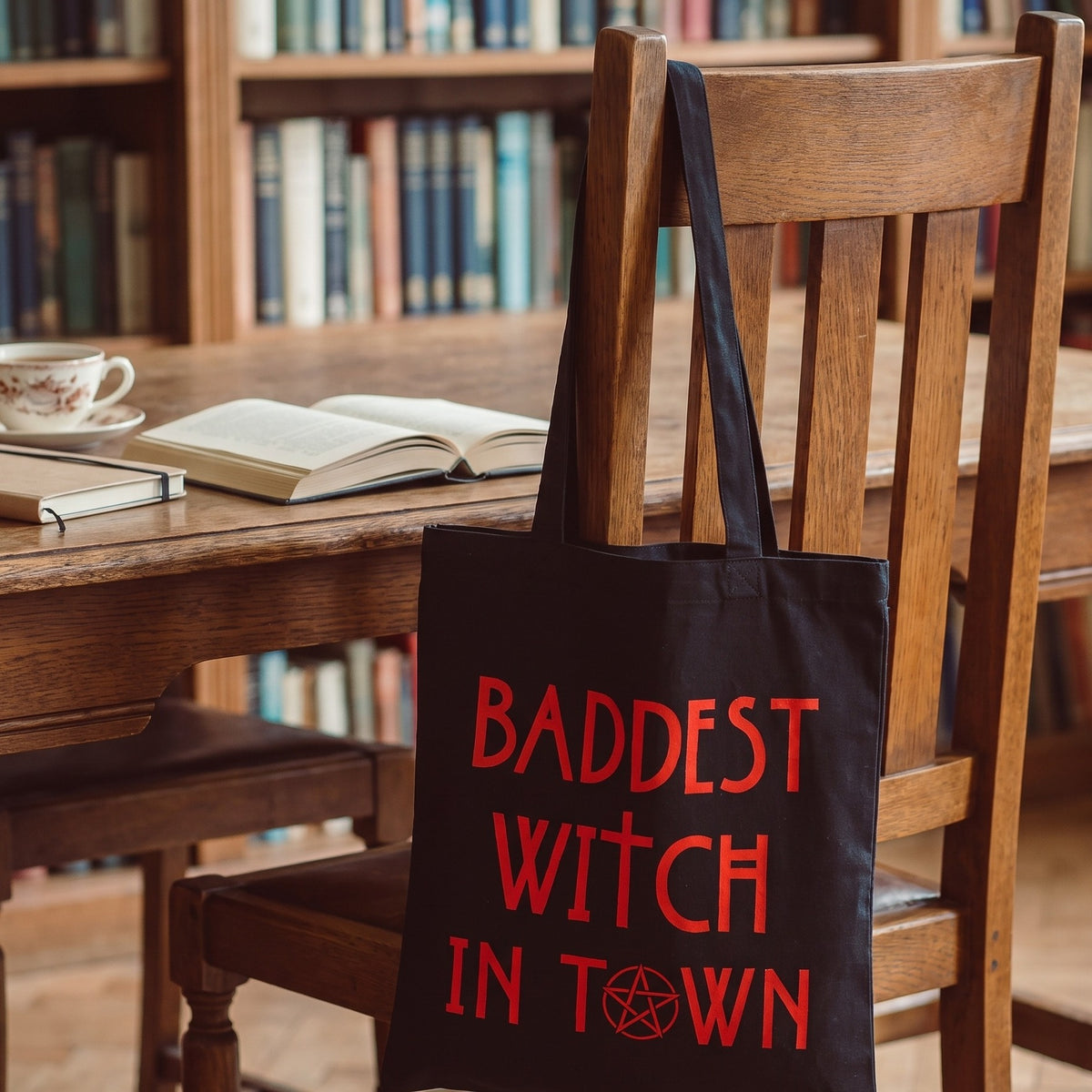 Productafbeelding Baddest Witch in Town tote bag voor American Horror Story fans