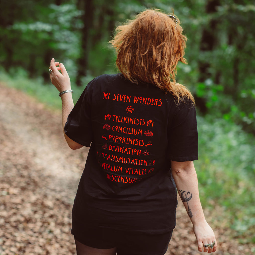 Productafbeelding Seven Wonders T-shirt voor American Horror Story fans
