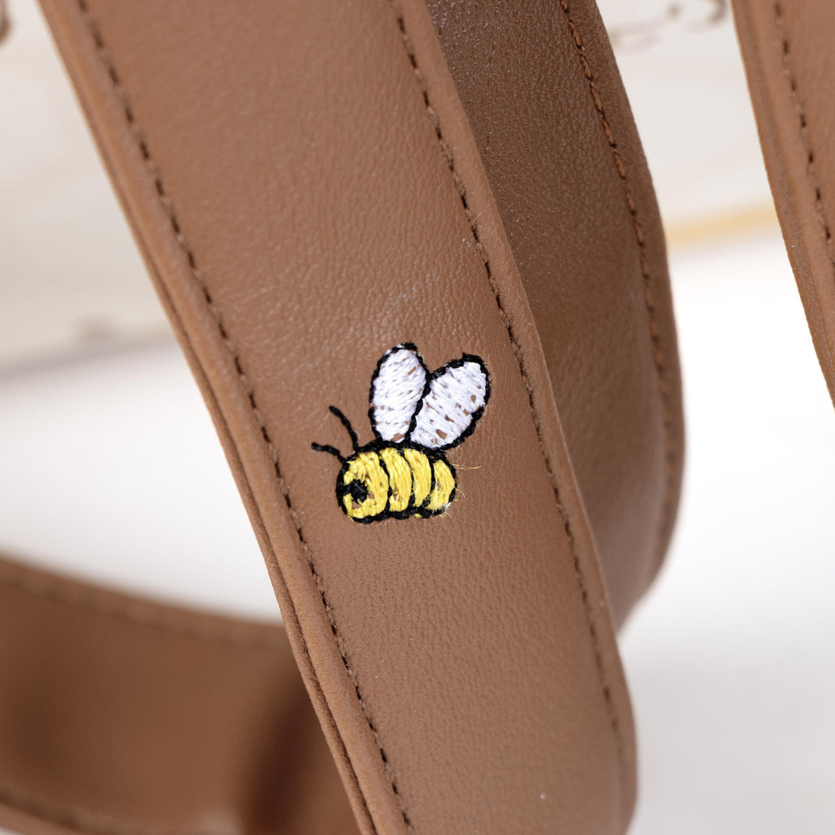 Image produit Winnie l'Ourson - Sac à dos pot de miel