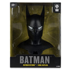 Produktbild DC Direct Prop-Replik 1/3 Batman Cowl (Batman Beyond