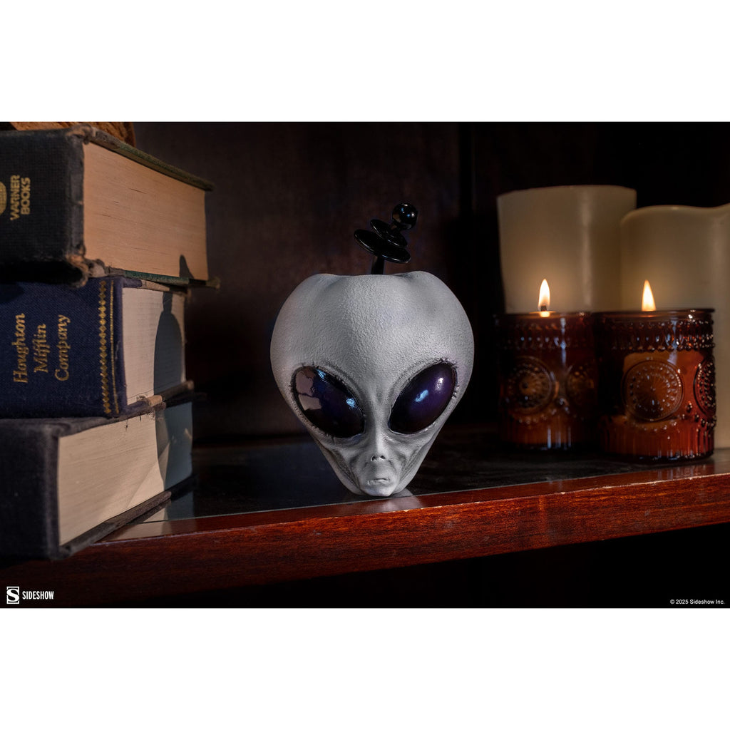 Produktbild Sideshow Originals Apple Replik Alien Apple 11 cm