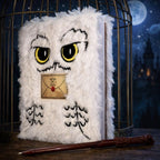 Produktbild Harry Potter Plüsch Notizbuch Set mit Stift Hedwig Magical