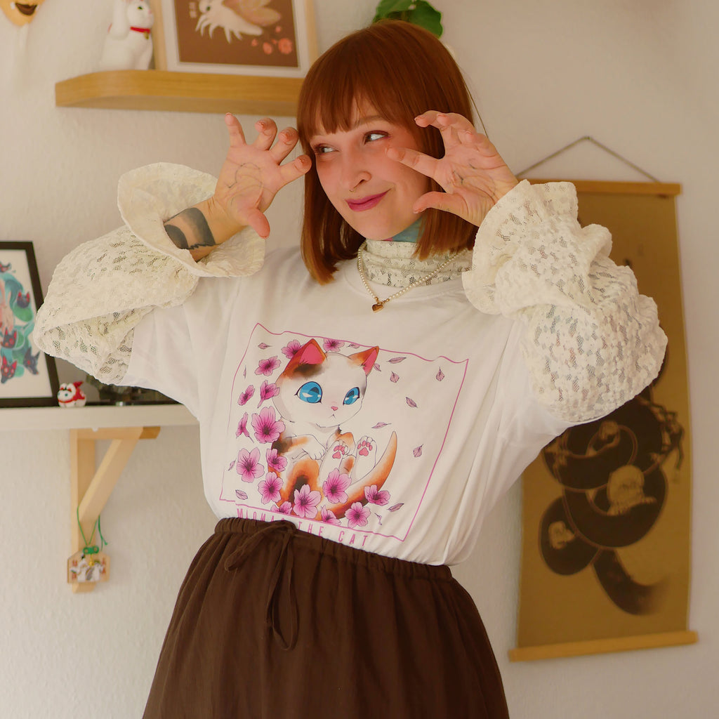 Image produit T-shirt Maomao The Cat Édition Limitée pour fans des Carnets de l'Apothicaire